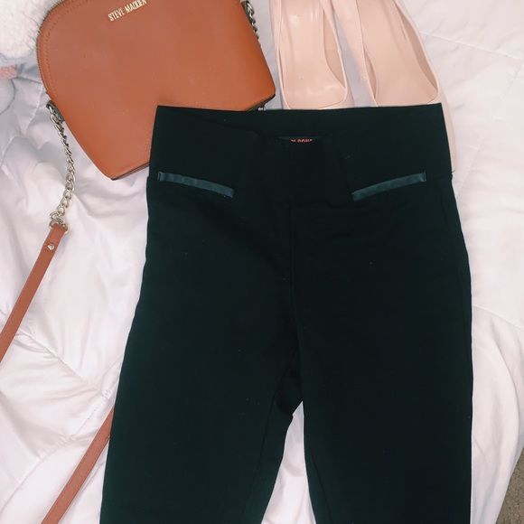 Leather-like stretch leggings - Picture 2 of 3